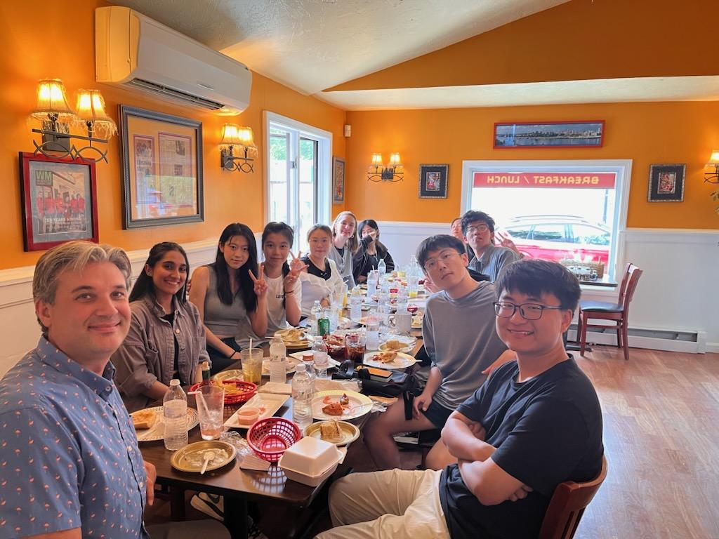 Students at Cafe Reyes