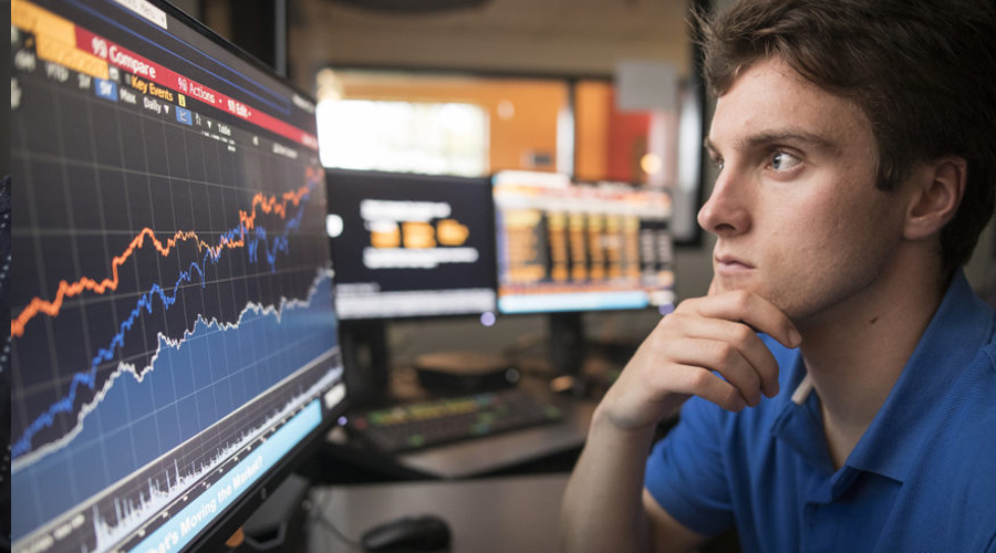 School of Business Adds Financial Analytics Concentration to its Master’s in Finance Program