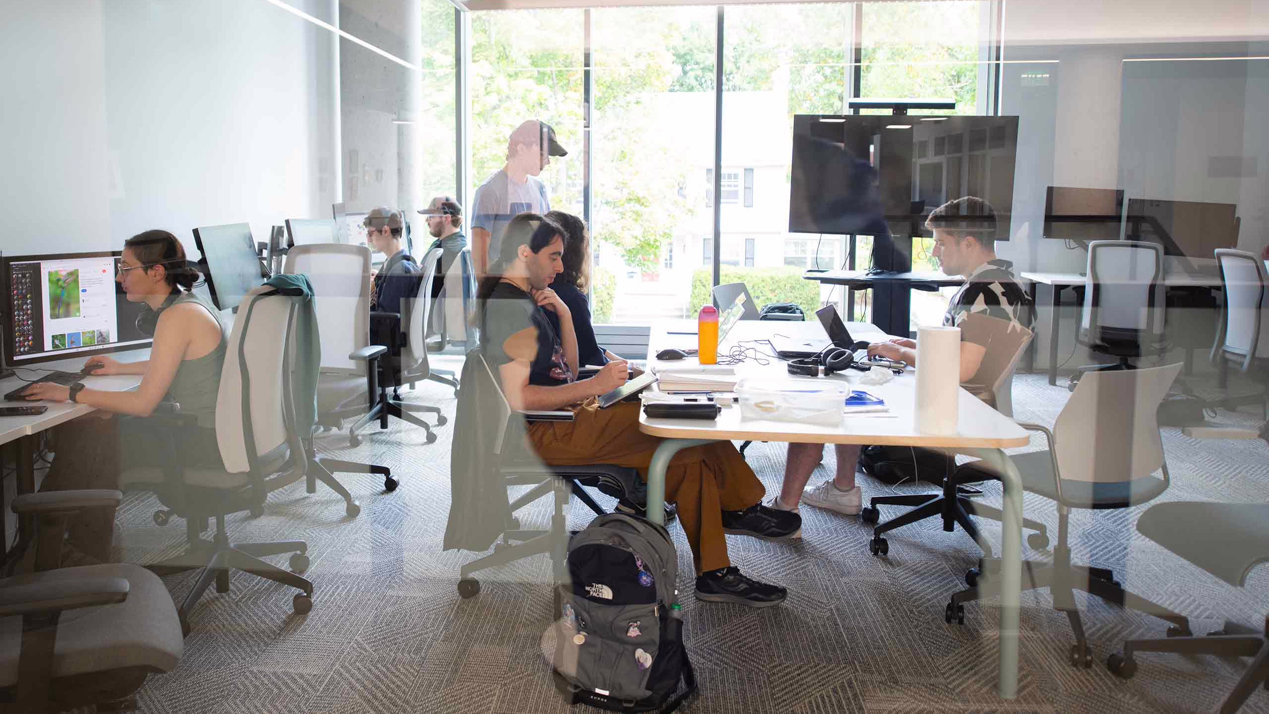 Computer lab in the Center for Media, Arts, Computing and Design