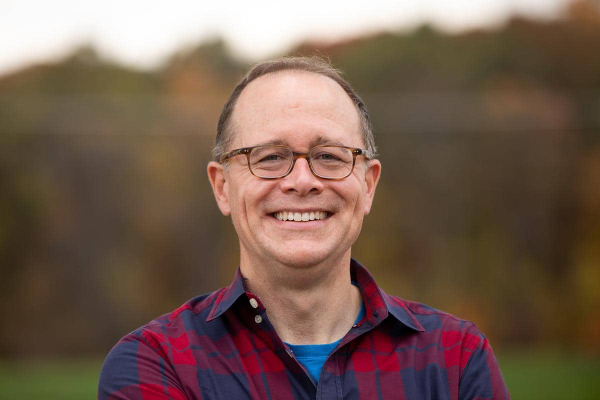 Lou Leonard named Dean of School of Climate, Environment, and Society