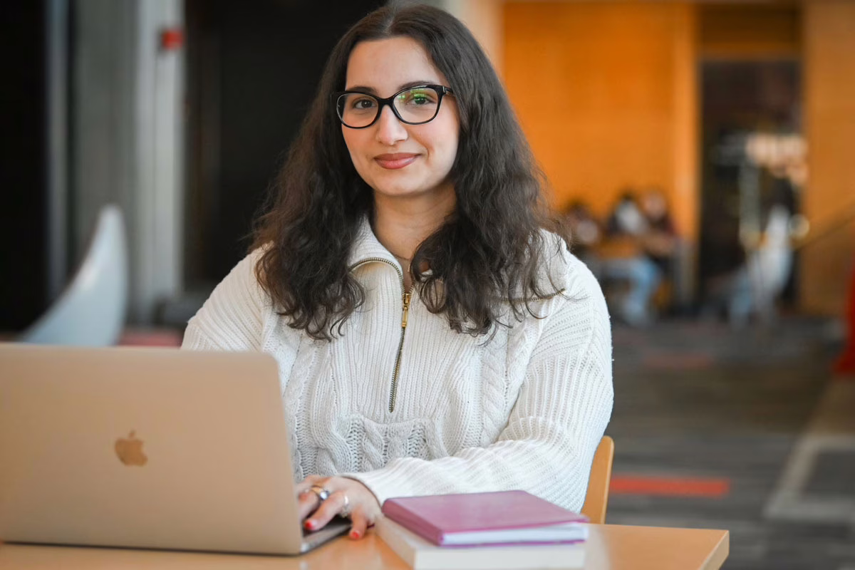 Sara Parvin ’26