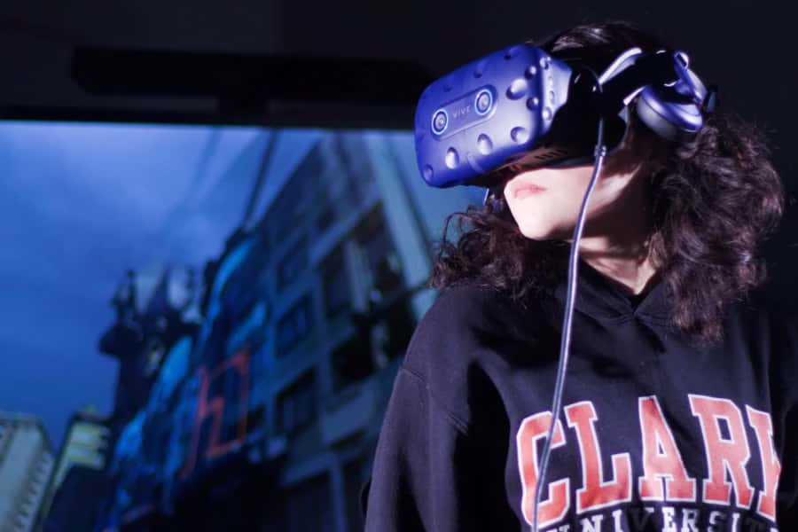 a student explores virtual space
