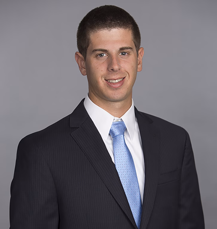 David Corn ’16 mentors Clarkies looking to join the investments industry