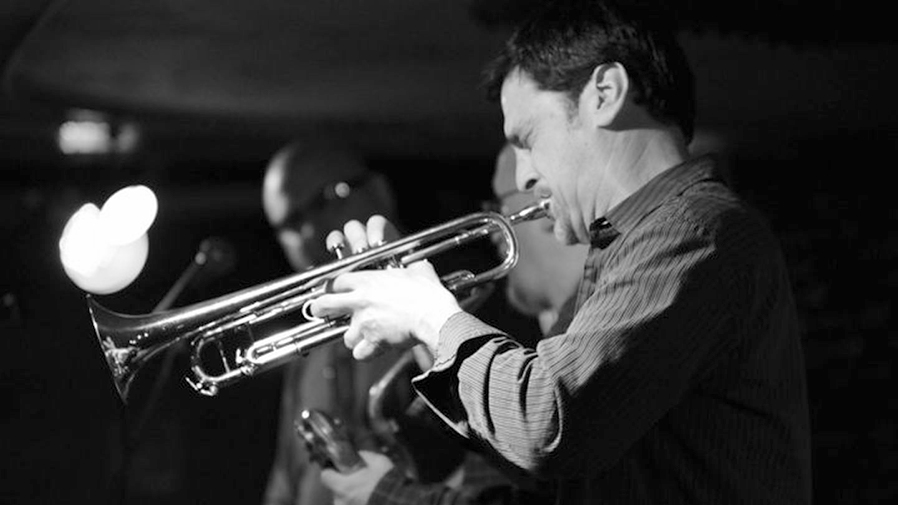 Jazz Biographies: Shadows of Blue