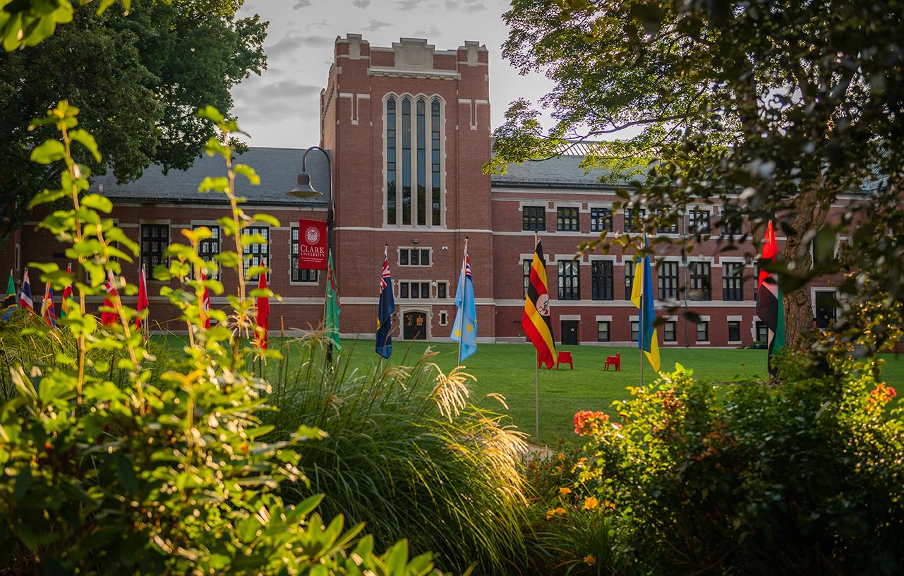 picture of flags in front of jefferson building