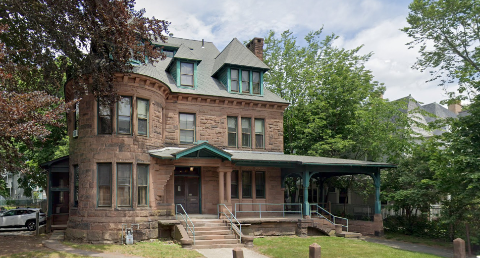 graduate housing claremont building