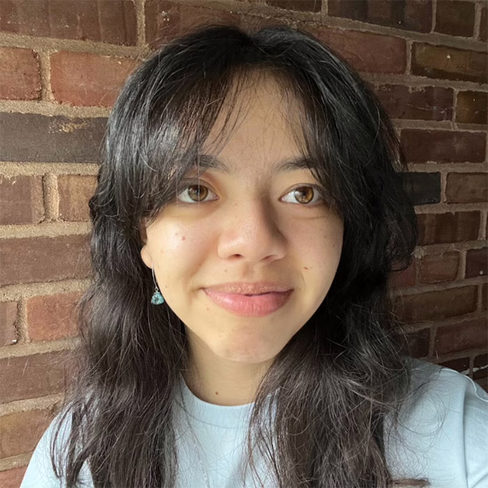 Karina Fischman, Peer Language Assistant 