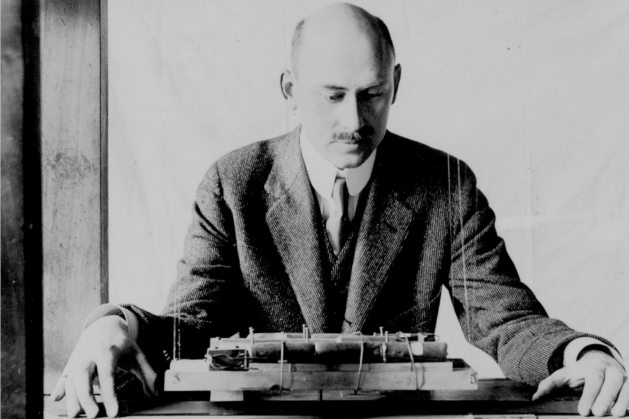 In 1914, Robert Goddard was awarded his first two patents for the rocket apparatus: for a liquid-fuel gun rocket and a multistage step rocket.