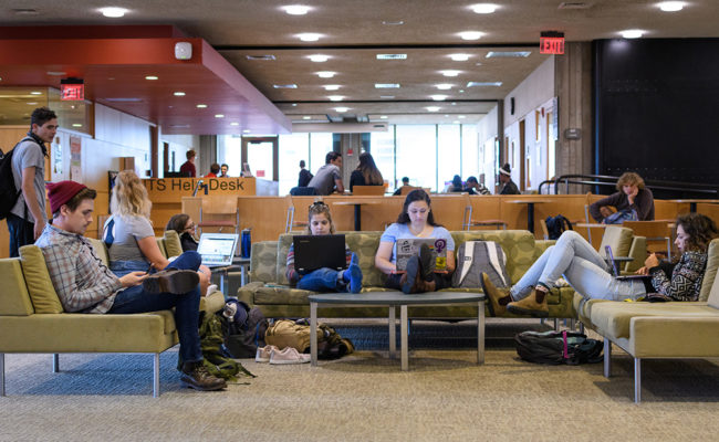 Gddard Library Academic Commons area