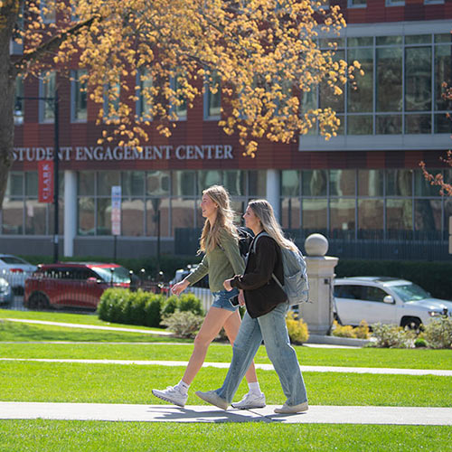 Students walking across the quad, Clark University