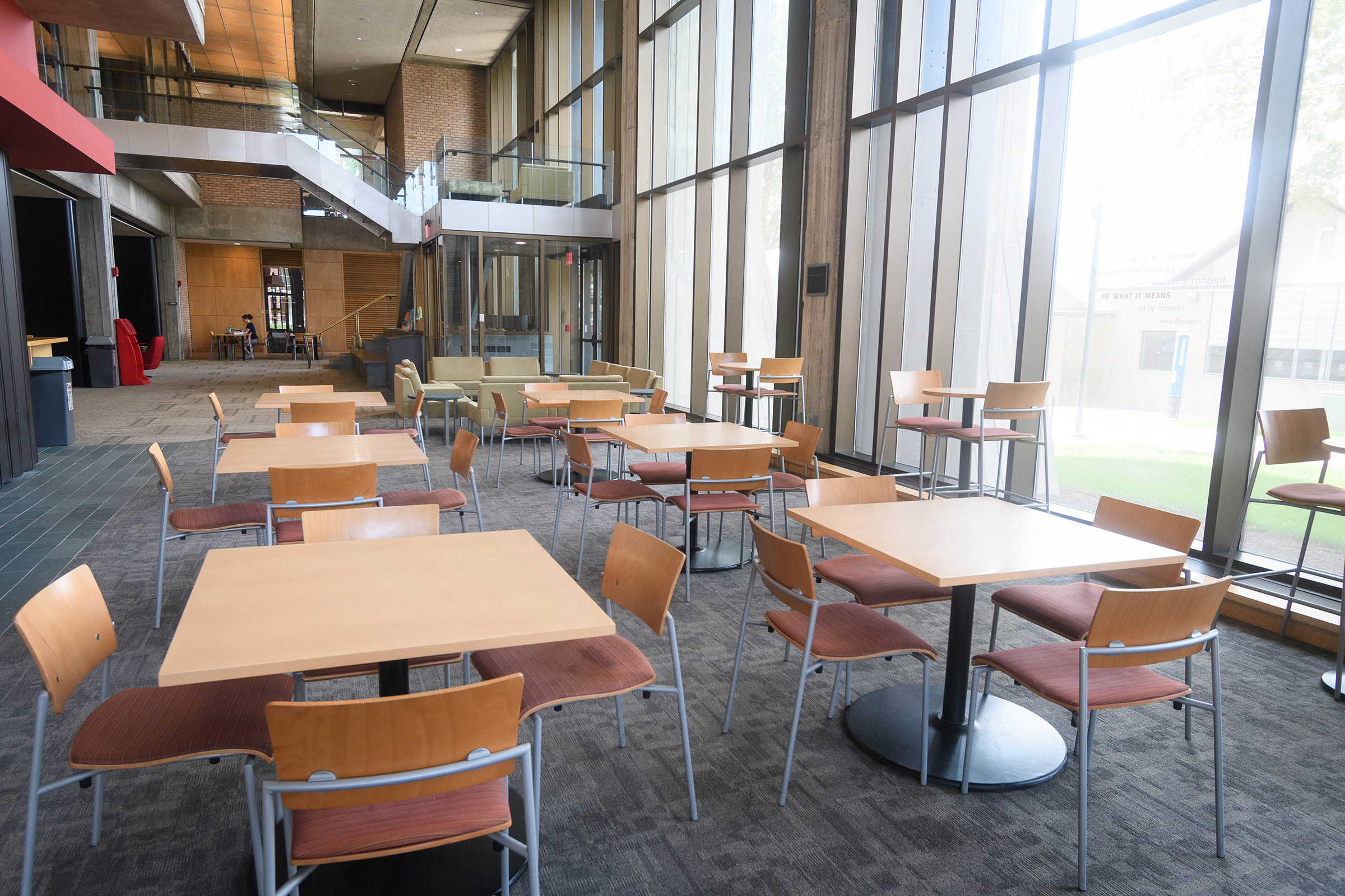 Cougar Cafe - empty tables