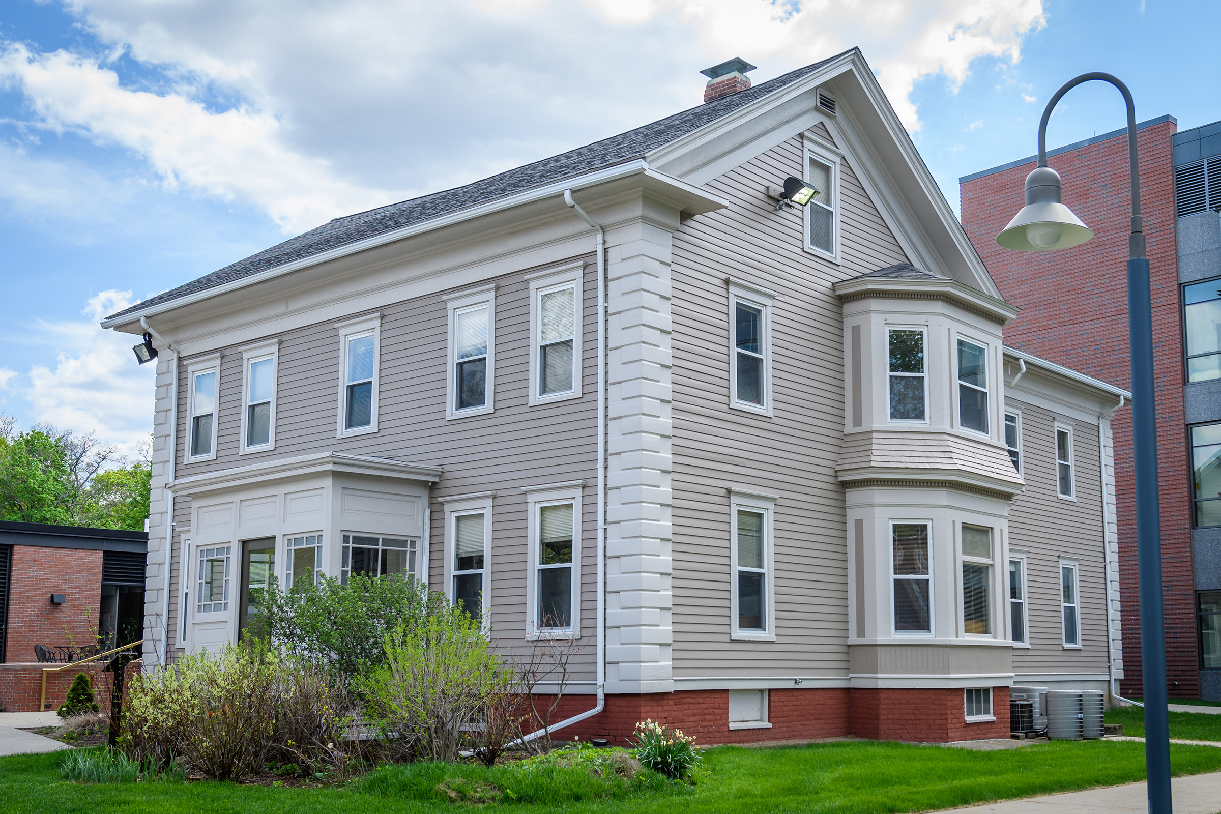 John and Kay Bassett Admissions Center - exterior image of the building