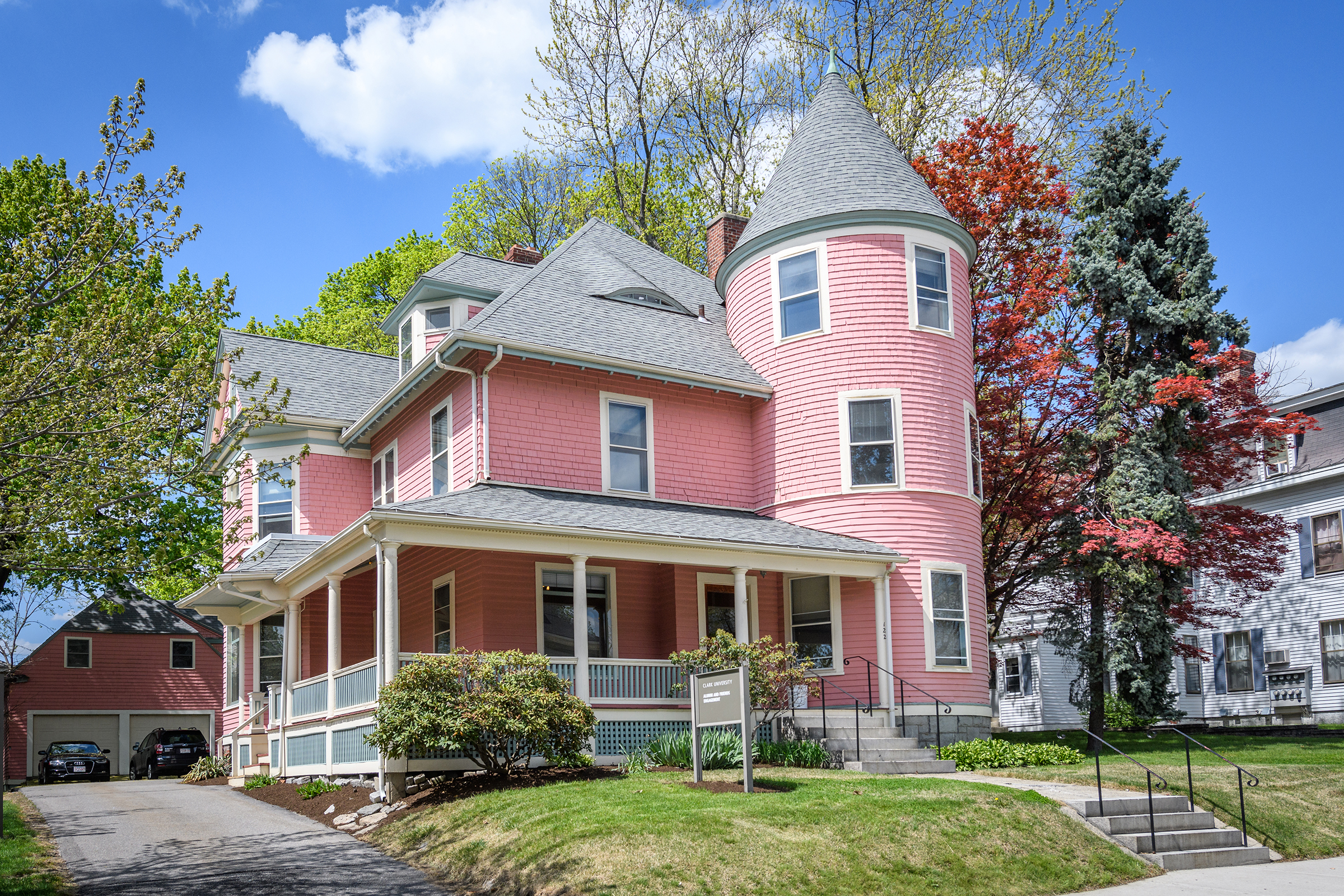Graduate admissions house - pink