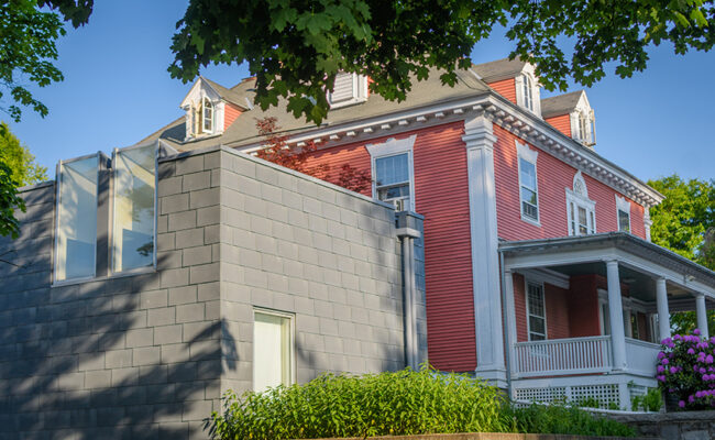 Lasry-Cohen House - side view of building