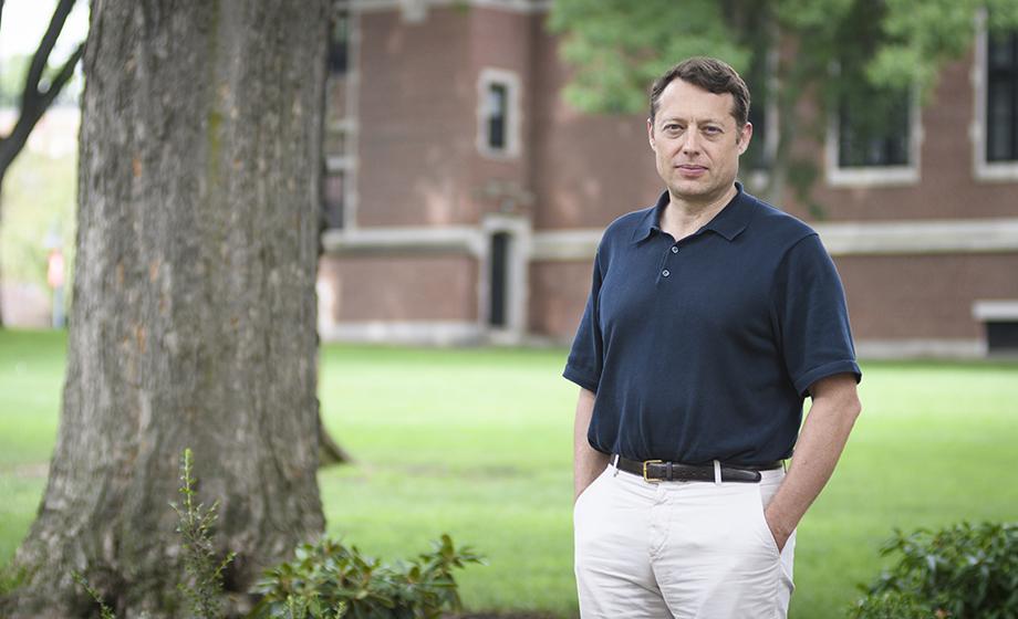 Geography professor’s Nature article examines ecologists’ methods, scales for collecting data