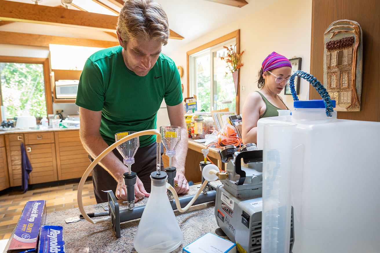 Clark biologist investigates a microscopic arms race waged in the ocean