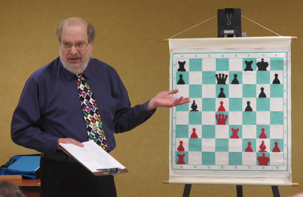 Allan Savage ’73 gives a chess lecture