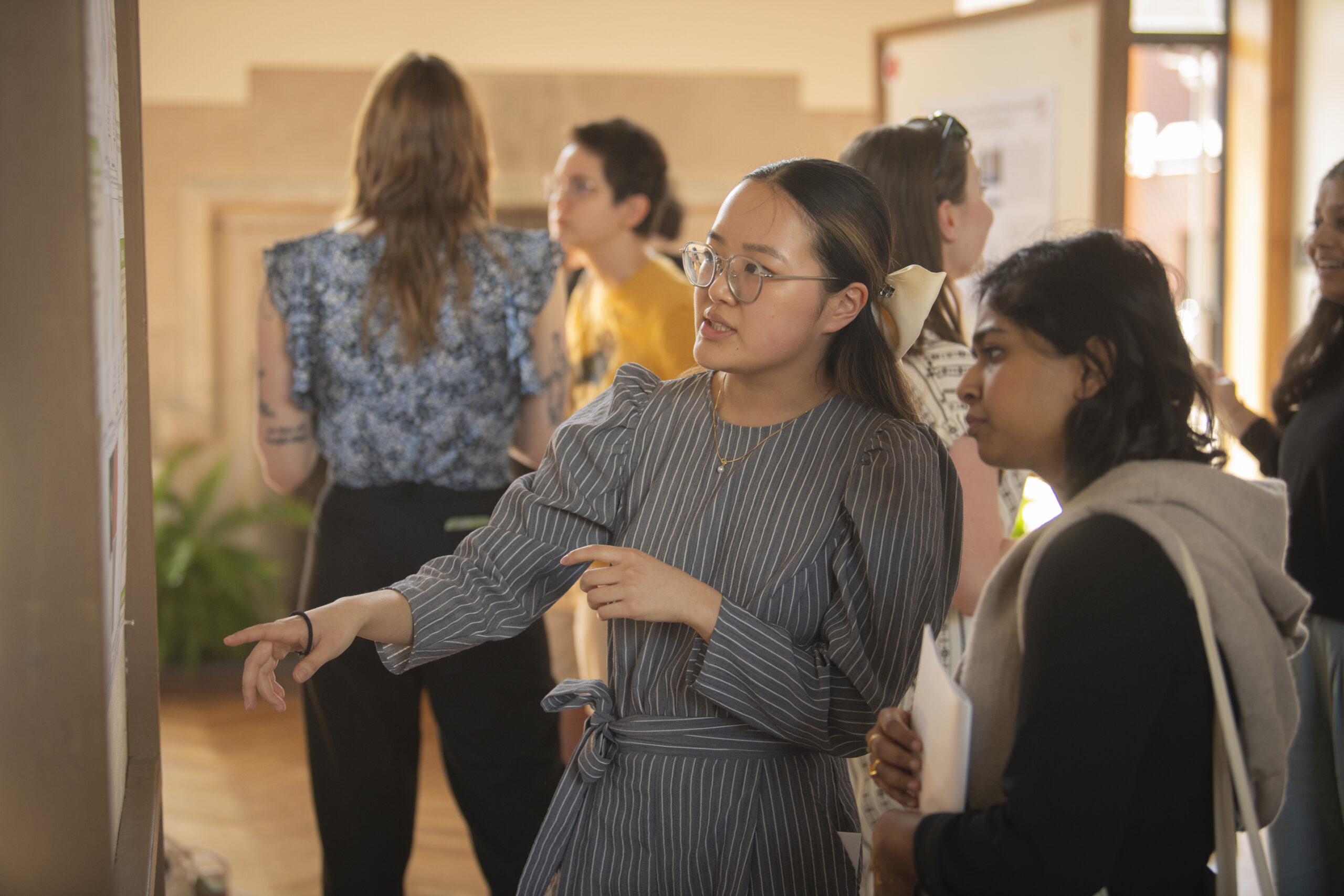 students show research posters