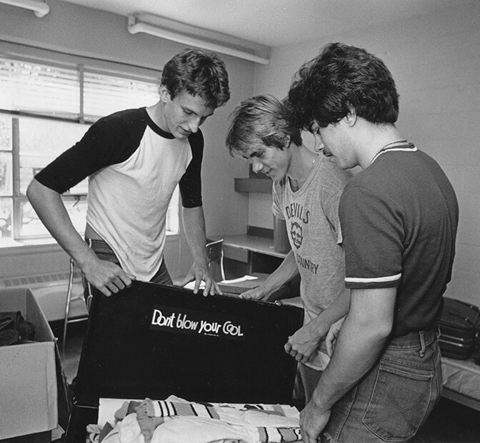 First-year students with "Don't Lose Your Cool" t-shirt