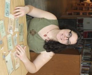 Natale-Marisa-with-money