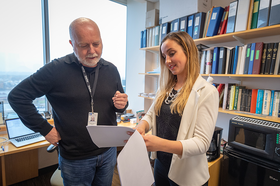 Sarah Berube at UMass Medical School with Kendall Knight ’75, Ph.D.