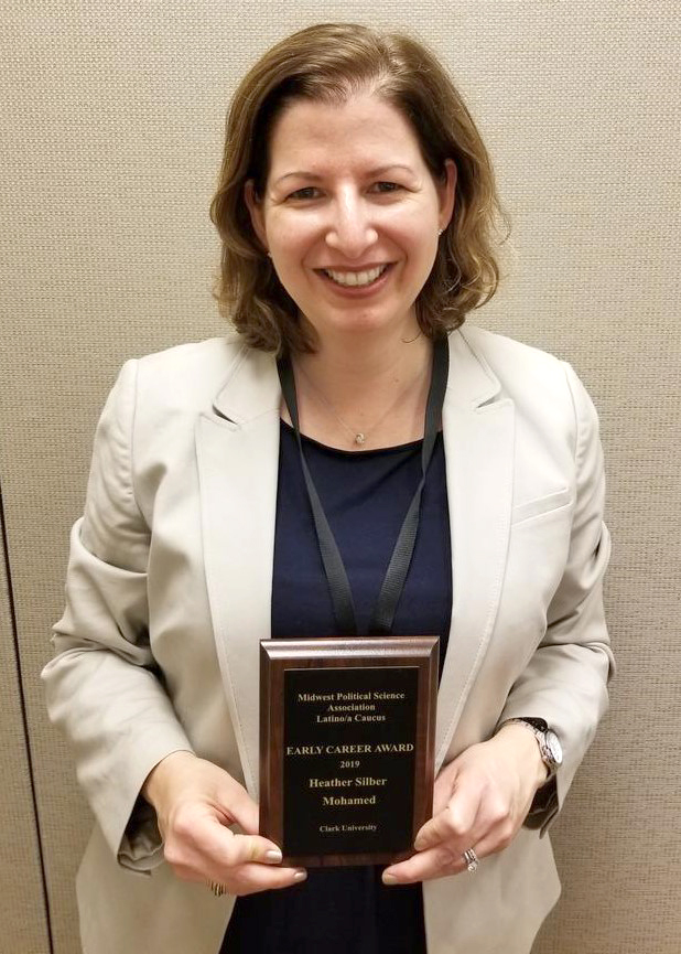 Heather Silber Mohamed with the 2019 Midwest Political Science Association (MPSA) Latino/a Caucus Early Career Award