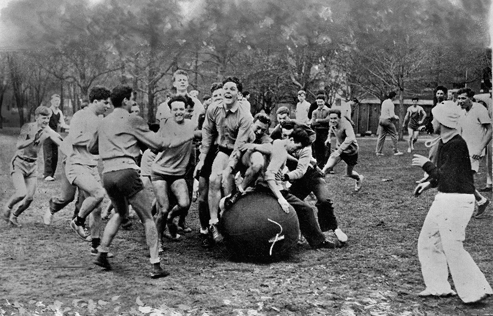 Lindbergh’s visit, memorable rope pulls, and a must-read newspaper