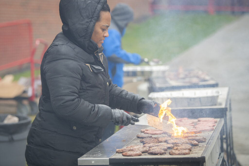 grilling burgers