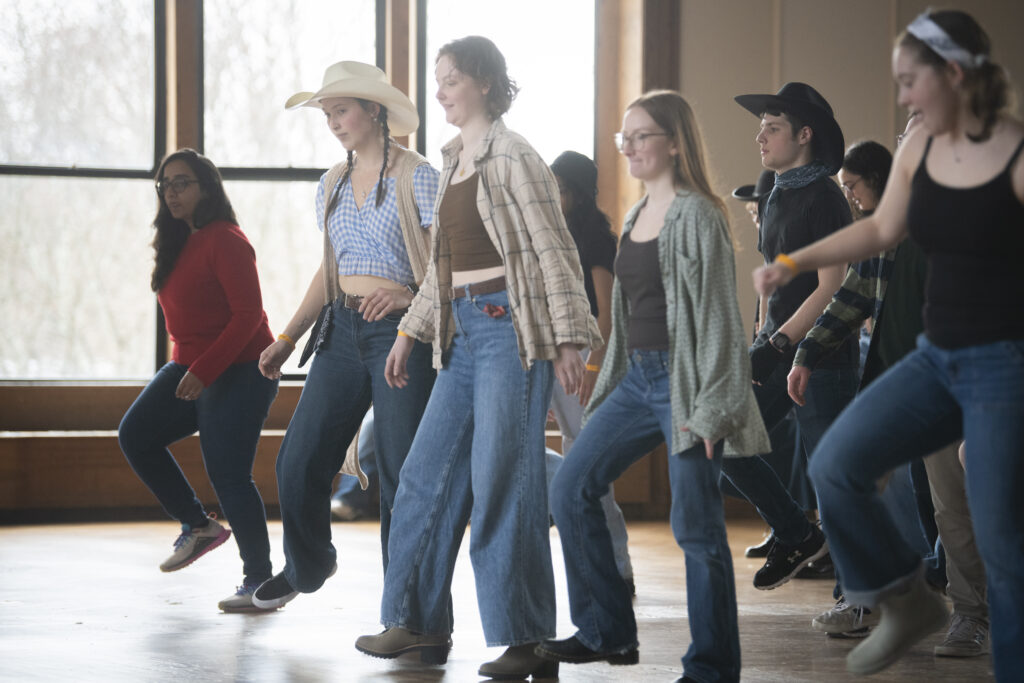 students try line dancing