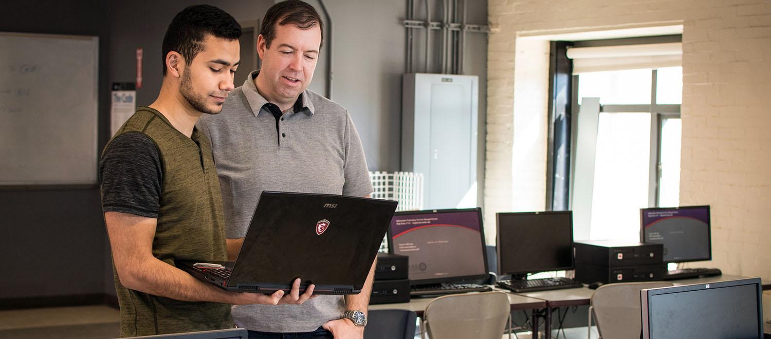 Clark professor, students find the humanity in computer research