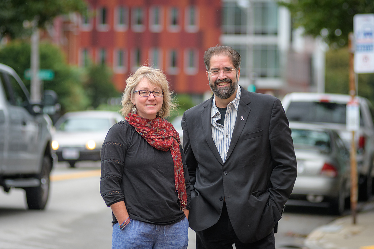 Professors Cynthia Caron ’90 and Ramón Borges-Méndez