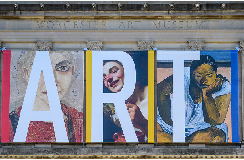 Worcester ARt Museum with sculpture sign saying "ART"