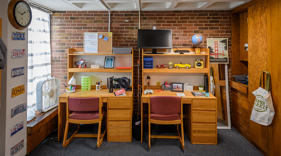 clark university dorm room