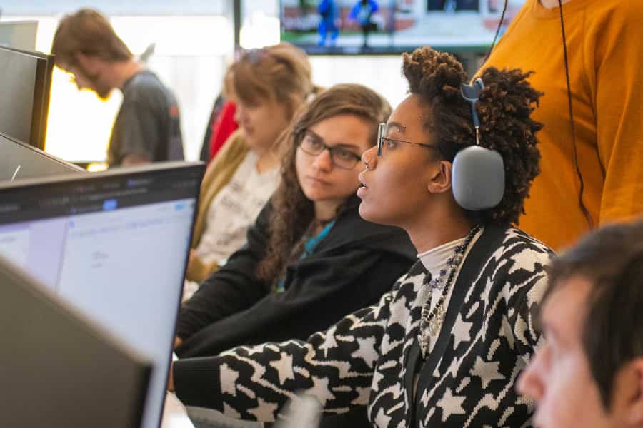 students in AI for gaming class