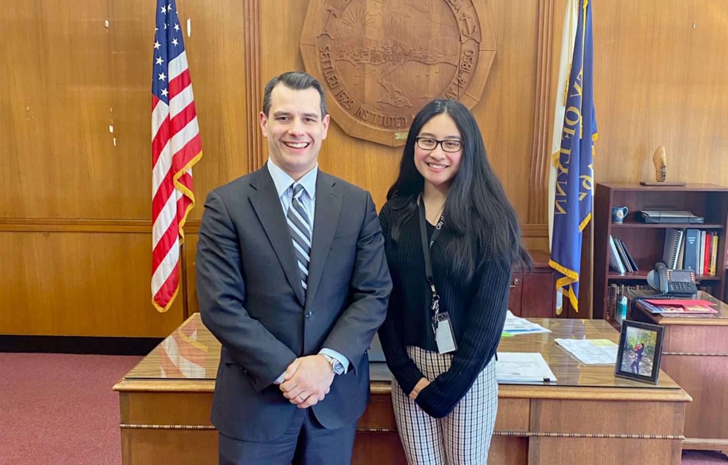 Valerie Vong '22 and Lynn Mayor Jared Nicholson