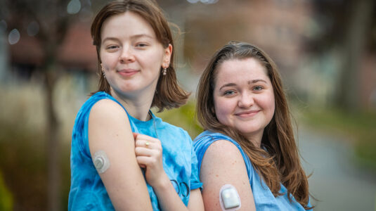 Grace Dowling ’24 and Aine Sheehan ’24