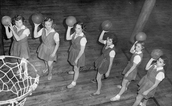 First women's basketball team at Clark University