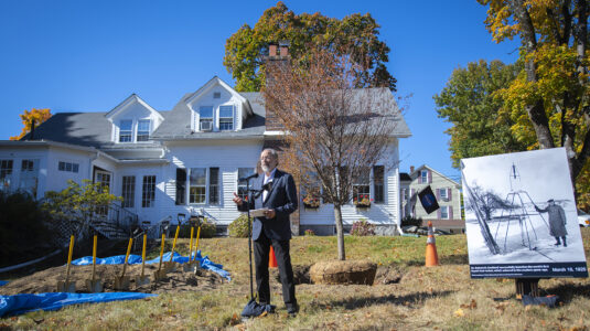 Charles Slatkin speaks at the Robert and Esther Goddard Center of Innovation.