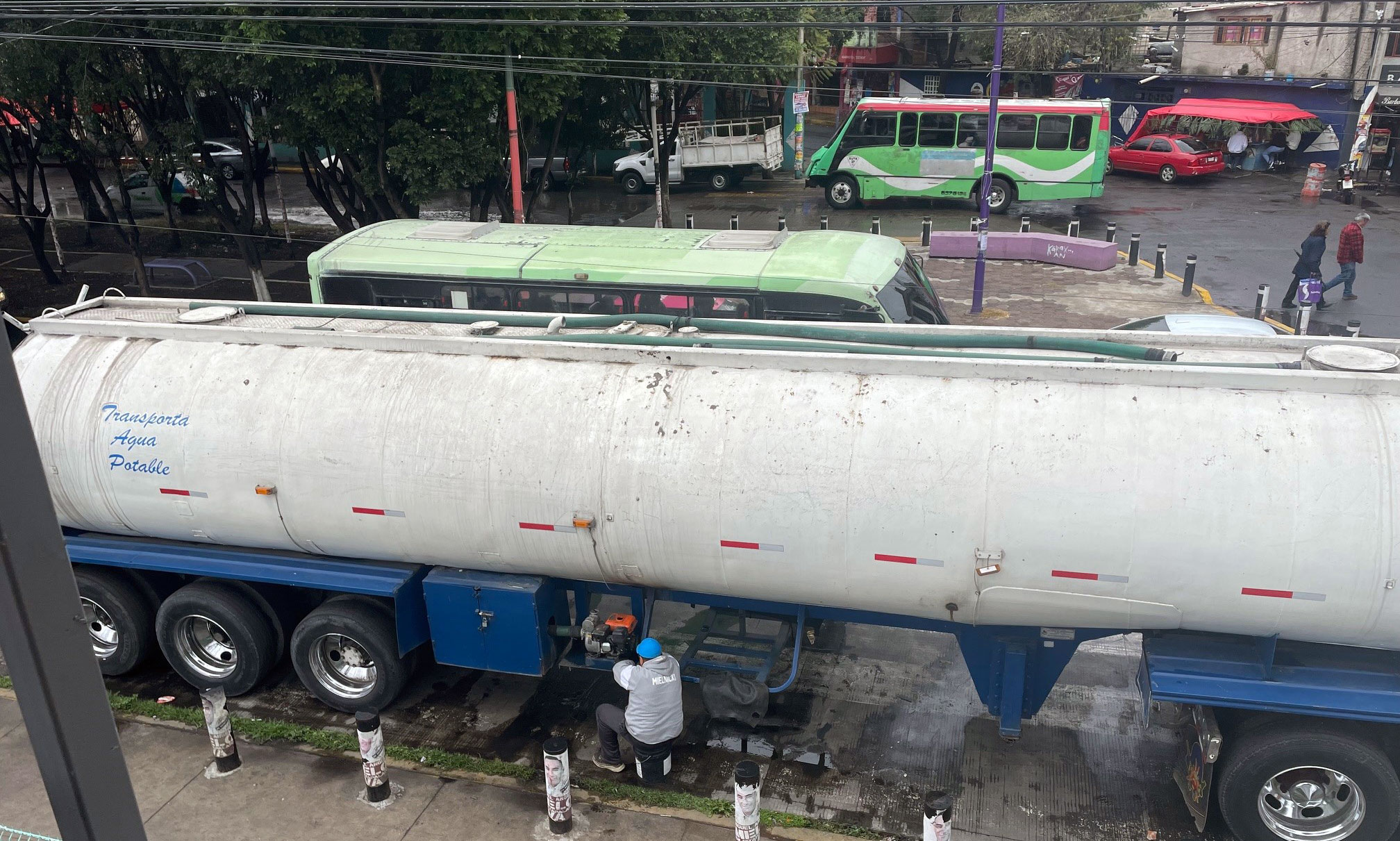 Big water tanker truck in Mexico City